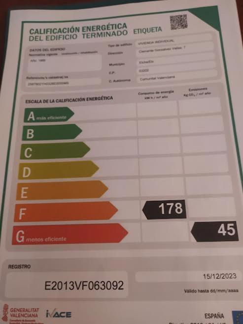 Elche Universidad Apartment Екстериор снимка